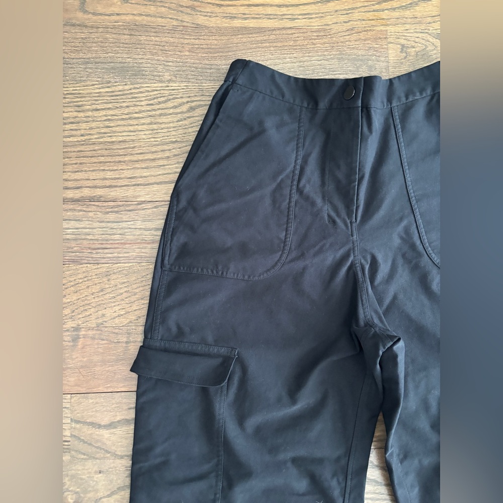 Lululemon Women's‎ Black Light Utilitech Cargo Pocket High Rise Crop Size 29 - Picture 6 of 12